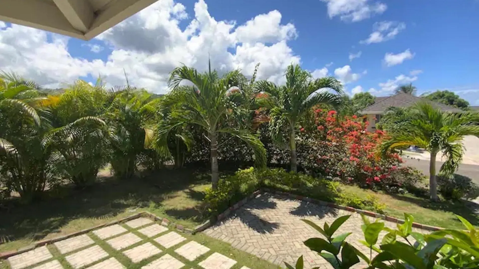 Tropical 3 Bedroom Villa - Ocho Rios Priory Jamaica
